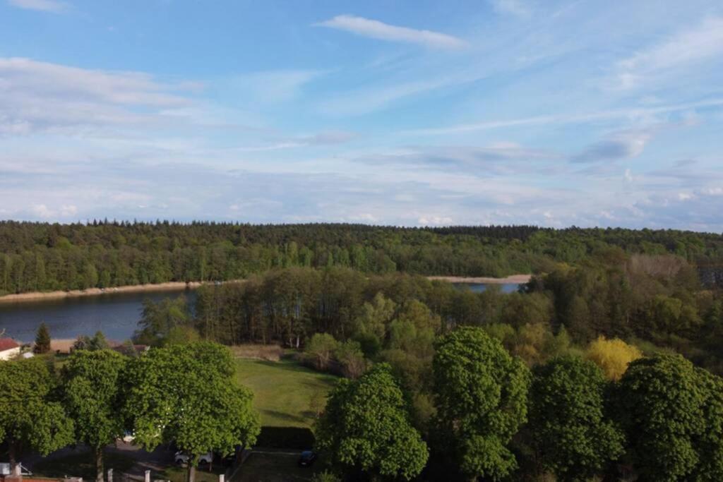 Ferienwohnung In Peetzig Am See アンガーミュンデ エクステリア 写真