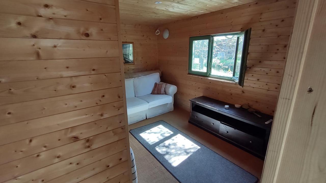 Ferienwohnung In Peetzig Am See アンガーミュンデ エクステリア 写真