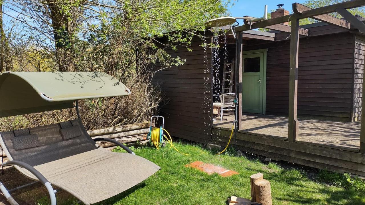 Ferienwohnung In Peetzig Am See アンガーミュンデ エクステリア 写真